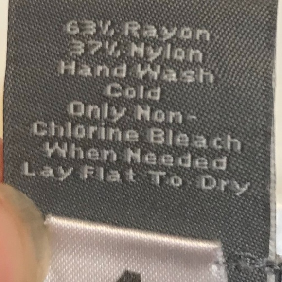 Ann Taylor blouse - Picture 2 of 3